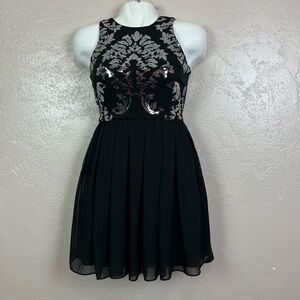 B.Darlin  Fit And Flare Dress Women's Black Sequin Bodice Back Zip Size‎ 7/8